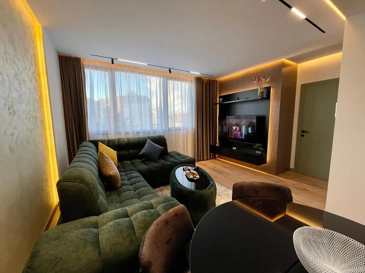 Queens Luxury Apartments تيرانا ألبانيا