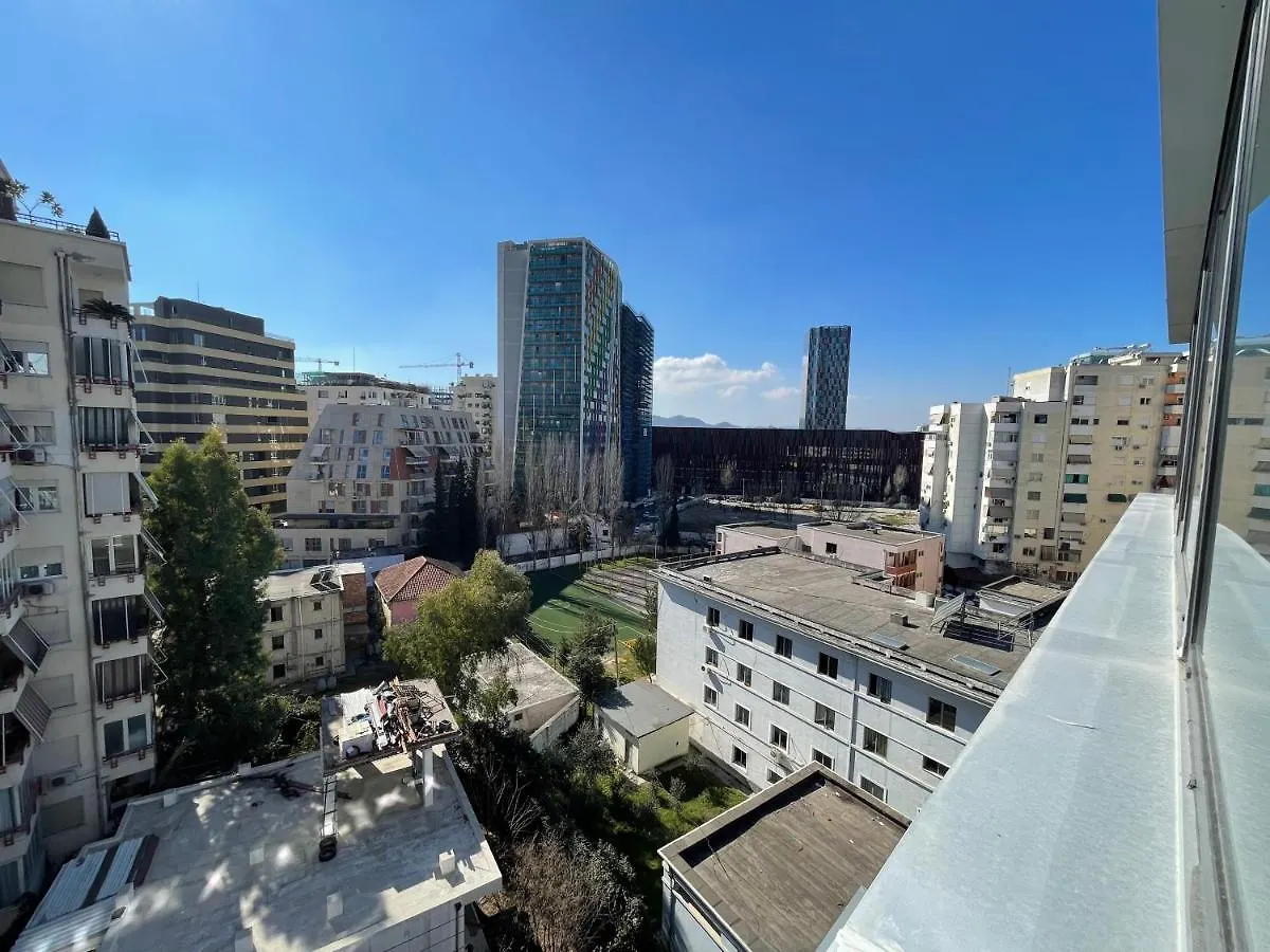 Queens Luxury Apartments تيرانا ألبانيا